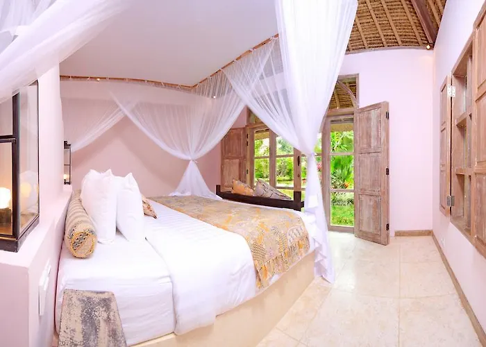 Villa Hacienda Bali Kuta Lombok