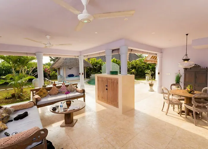 Villa Hacienda Bali Kuta Lombok